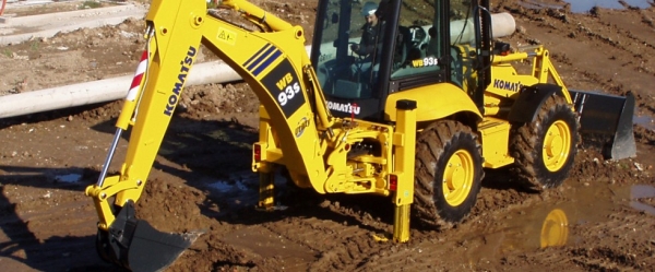 Komatsu WB93S-5